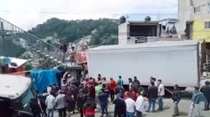 Tráiler embiste puestos en la Naucalpan-Toluca: hay muertos y una niña prensada | VIDEO