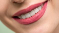 3 trucos claves para dar volumen a los labios de forma natural