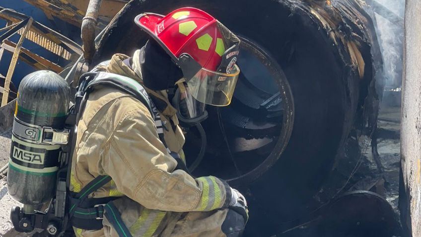 Fuerte explosión en fábrica de Puebla deja un muerto y 9 heridos