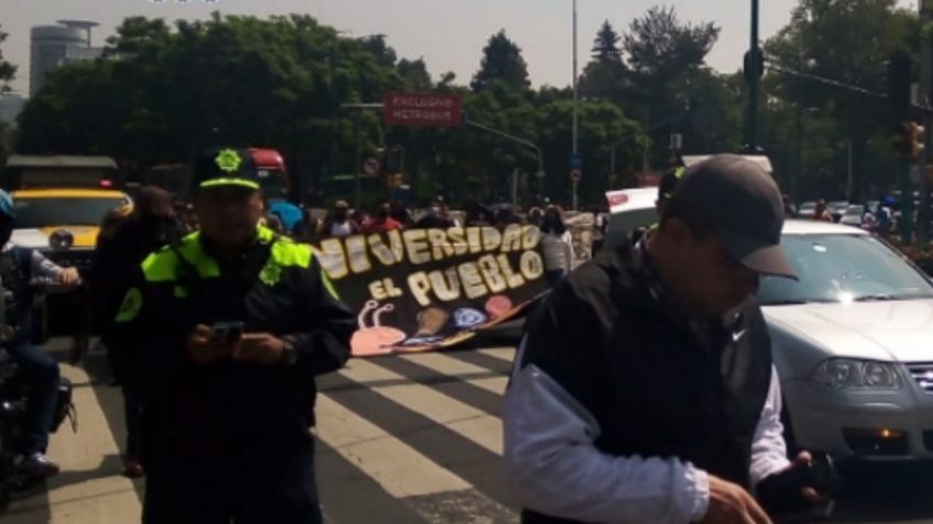 Aspirantes rechazados marchan en Insurgentes Sur hacia CU: conoce las alternativas viales