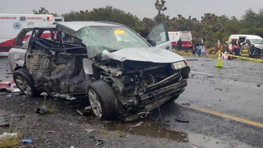 Accidente carretero en Zacatecas deja 3 muertos y 15 heridos