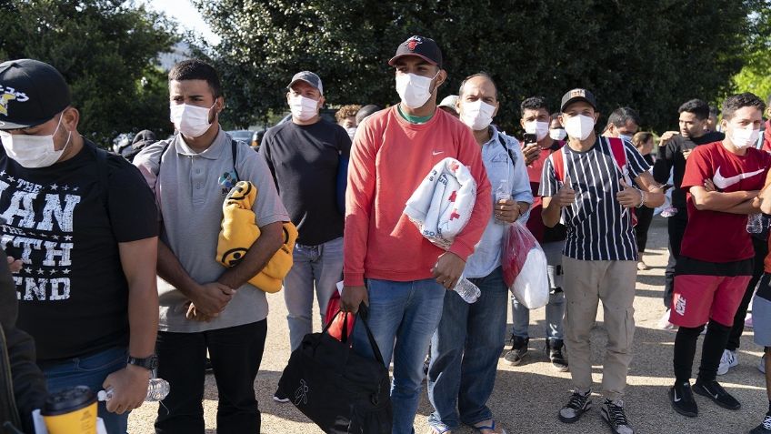 Alcaldesa de Washington D.C. pide a la Casa Blanca apoyo de Guardia Nacional para frenar a migrantes