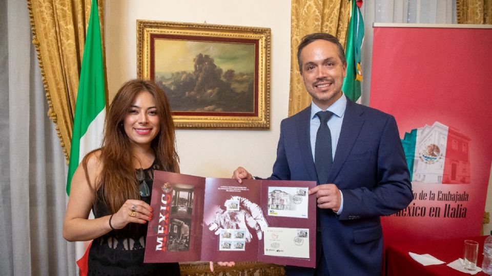 La estampilla conmemora el centenario de la Embajada de México en Italia