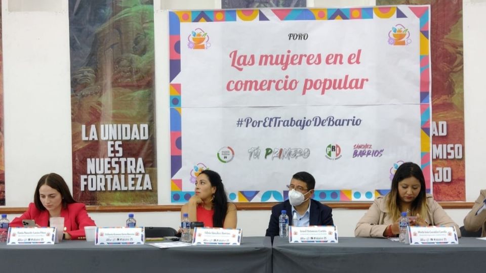 Sánchez Barrios se presentó vía virtual en el foro de  “Las mujeres en el comercio popular”.