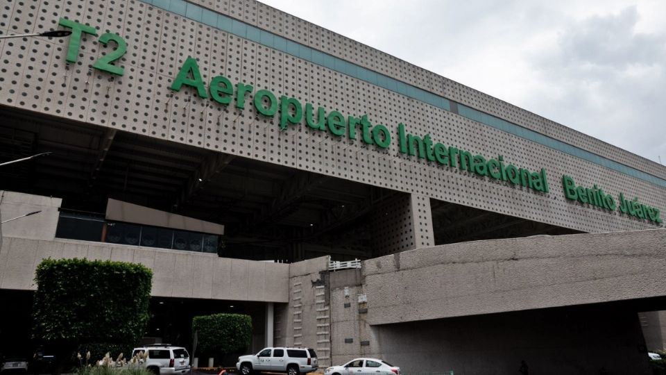 Demasiado el tiempo la rehabilitación de la Terminal 2 del AICM, reprueba.