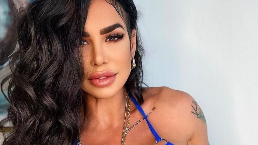 Lis Vega paraliza Instagram en entallado jumpsuit con transparencias que destaca sus curvas