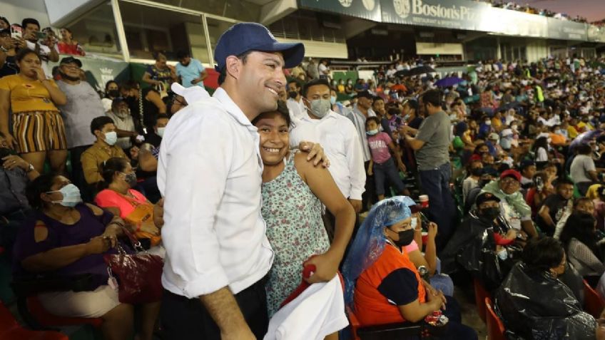 Parque Kukulcán: Fue una noche histórica la del primer juego de softbol femenil