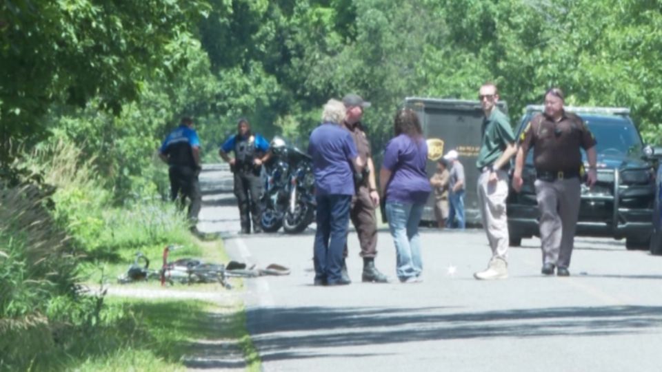 Policías acordonaron la zona del accidente.