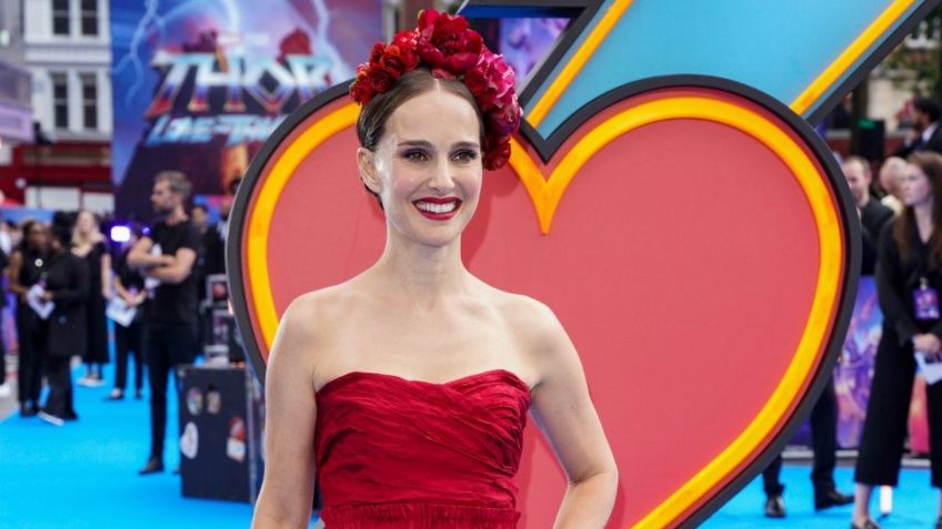 "Thor, Love and Thunder": Natalie Portman deslumbra con vestido rojo durante la premier