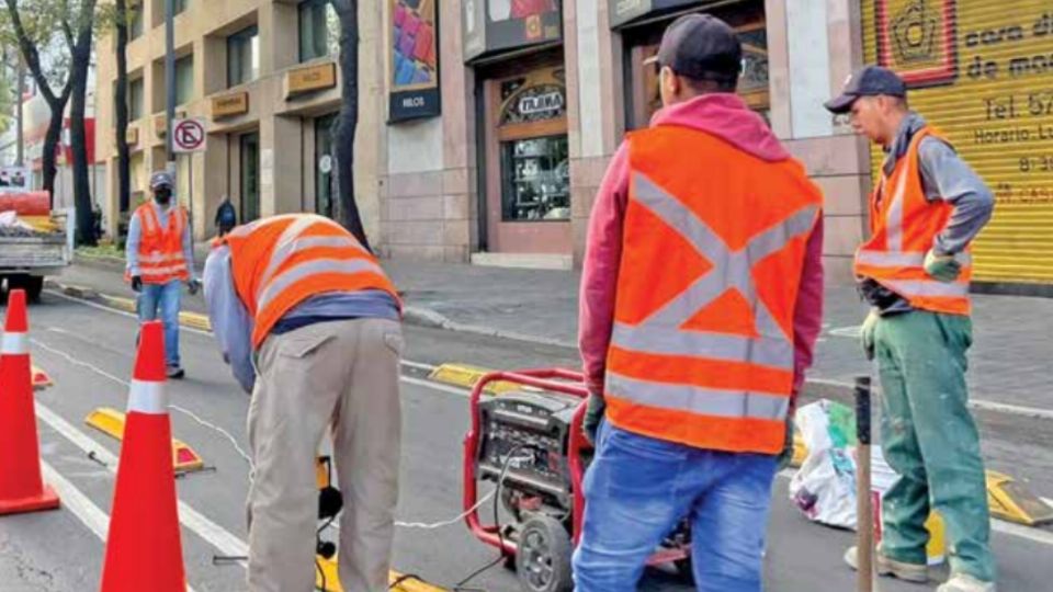 El carril que utilizarán las unidades de la Red de Transporte Público corre paralelo al de los ciclistas en Fray Servando