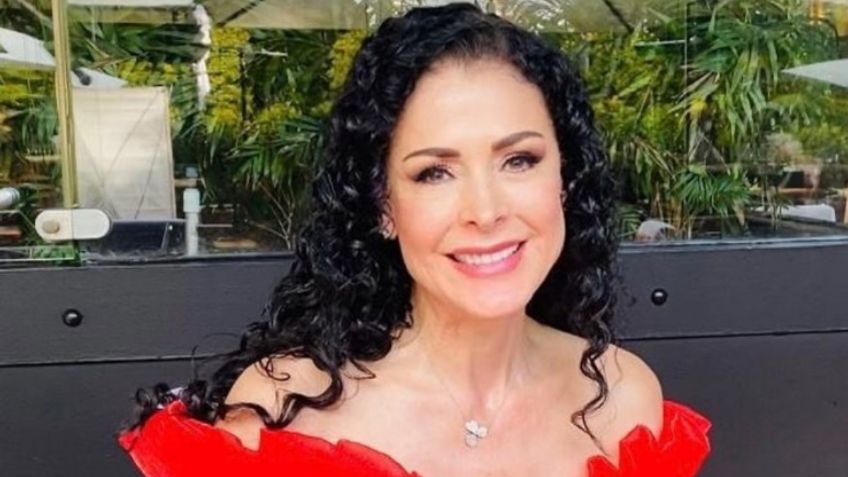 Lourdes Munguía derrite las redes con entallado vestido azul que resalta su belleza