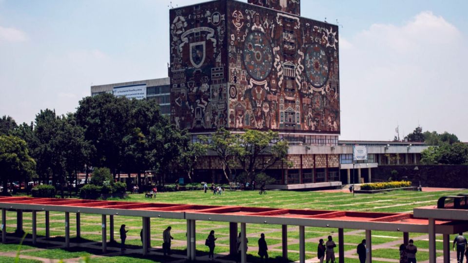 Biblioteca central de la UNAM.
