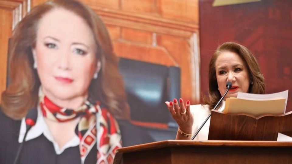 AMLO pide a la UNAM que 'no le dé tantas vueltas' y que actúe en el caso de Yasmín Esquivel