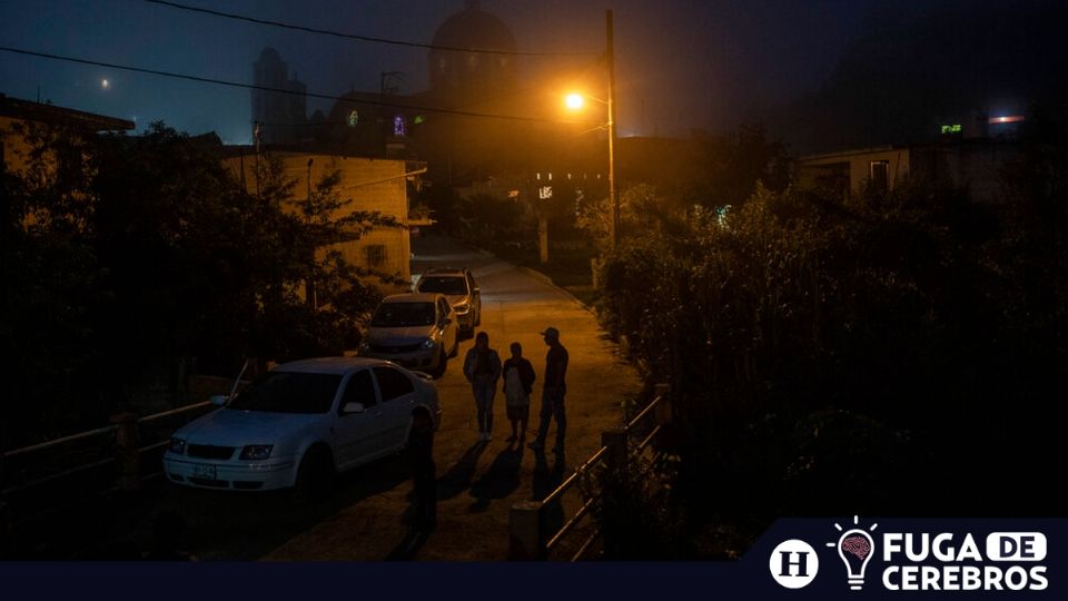 Los desplazados dejan un hogar, recuerdos, tierra que los vio nacier