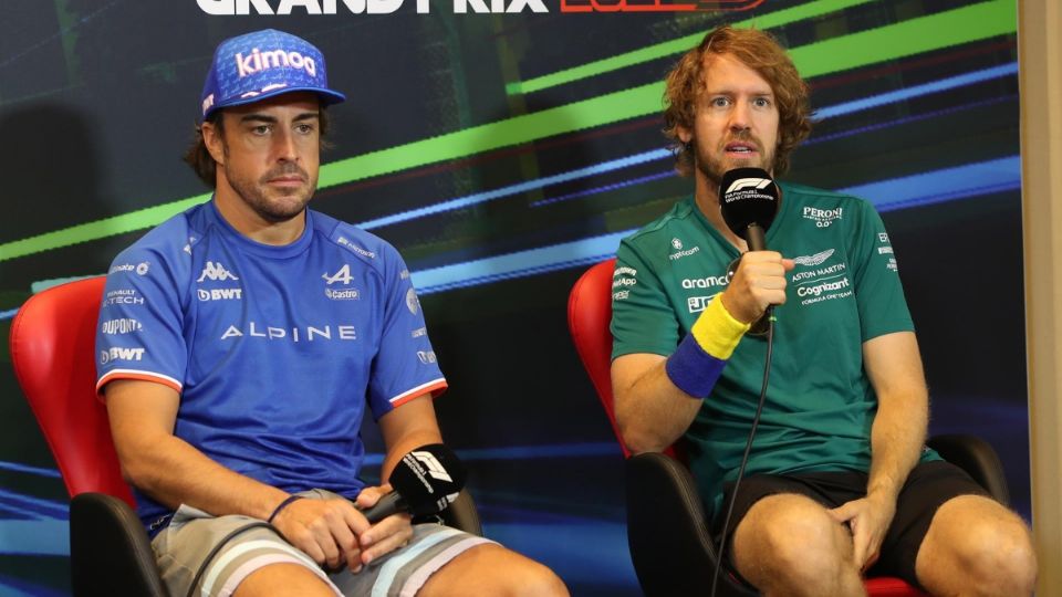 Fernando Alonso sustituye a Sebastian Vettel en Aston Martin.