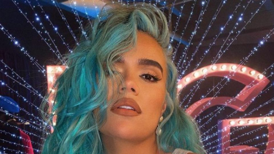 Karol G no sólo cambió de look, también le da una oportunidad al amor