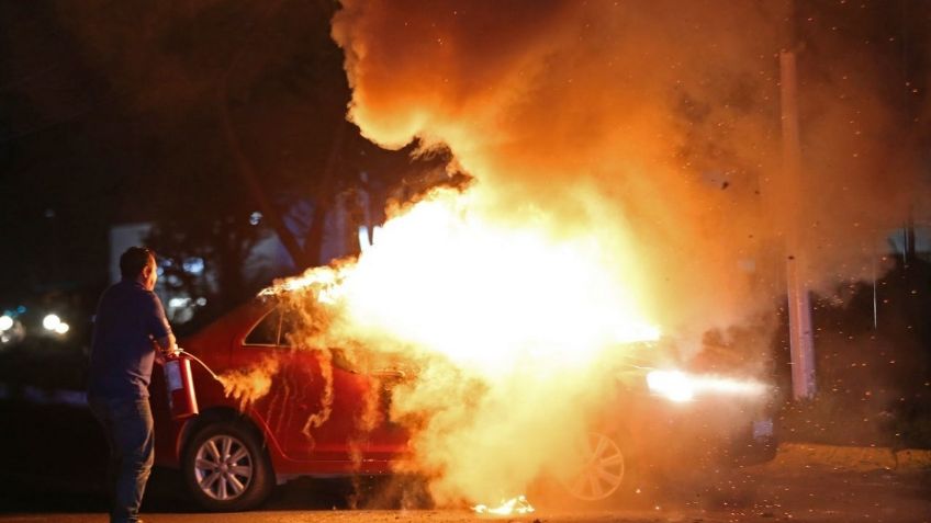 Autos quemados y comercios vandalizados: el paso a paso de los bloqueos y enfrentamientos en Guanajuato y Jalisco