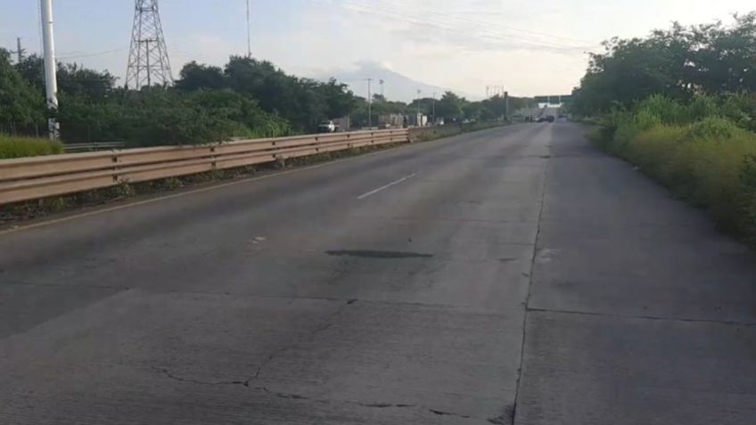 Cierran autopista Guadalajara-Manzanillo por joven desaparecido