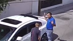 En lugar de darle un auto, vendedor le apunta una pistola a su cliente y le roba 100 mil pesos