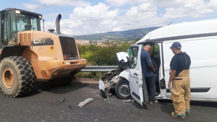 Choque en la carretera a la altura de la comunidad del Salitre en Aguascalientes deja saldo de una persona lesionada