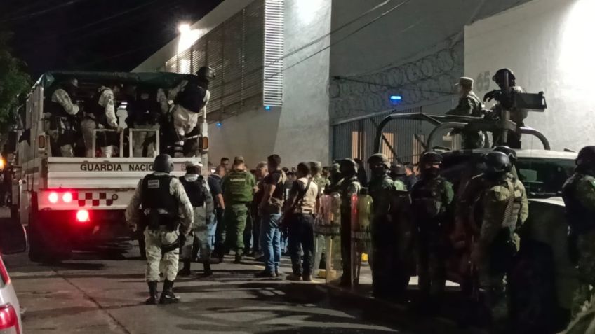 Llegan a la FGR los 164 detenidos en Uruapan