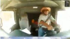 El trágico momento en que un tráiler vuelca, embiste una camioneta y deja 3 muertos en Yucatán | VIDEO