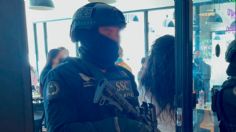 Despliegan fuerte operativo policiaco en Call Center de Paseo de la Reforma | VIDEOS