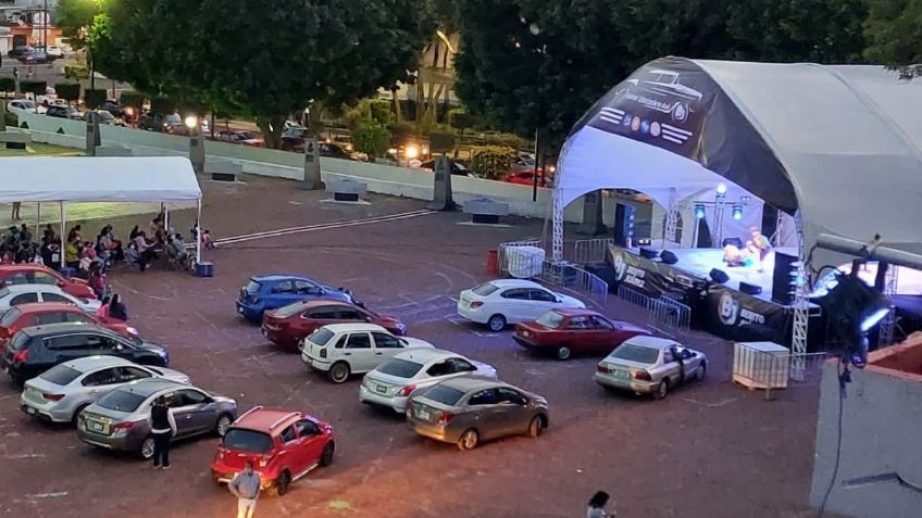 Disfruta de música, danza y teatro desde el automóvil en la Benito Juárez