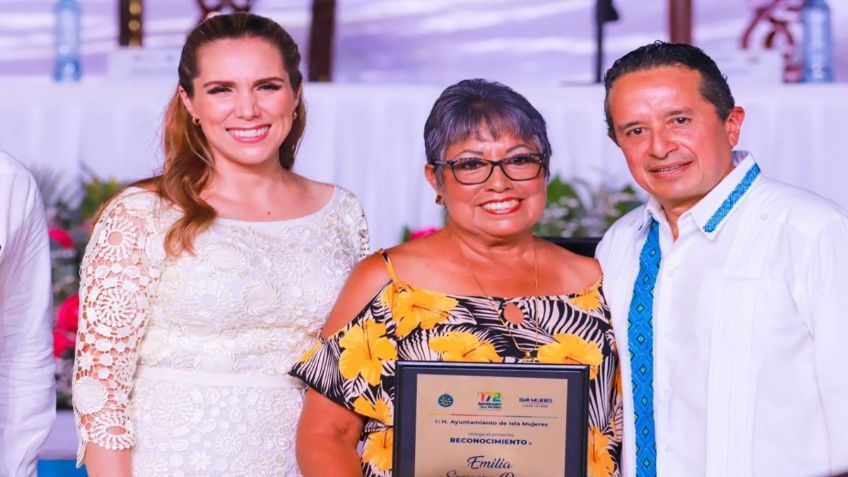 Atenea Gómez preside sesión solemne por 172 aniversario de la fundación de Isla Mujeres