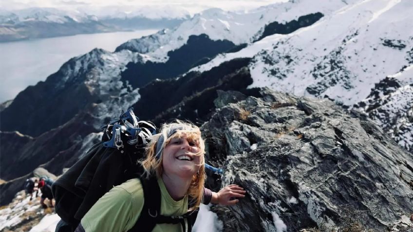 Mujer sufre aterradora caída desde montaña: “Es más fácil contar los huesos que no se rompió”