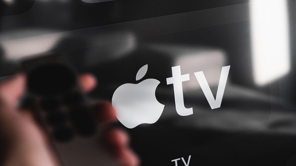 Apple TV+ ofrece un servicio de streaming de Series y películas.