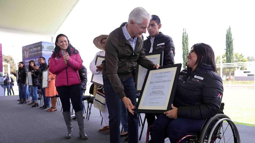 Alfredo Del Mazo garantiza fomento del desarrollo de jóvenes para brindarles mejores oportunidades