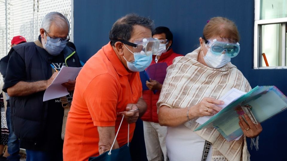 Los trabajadores deben considerar tener en orden toda la documentación que les será solicitada. FOTO: Cuartoscuro