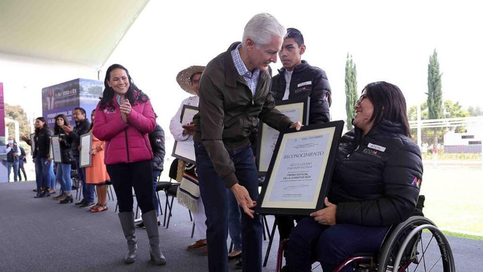 Se han incrementado las becas otorgadas por el Consejo Mexiquense de Ciencia y Tecnología