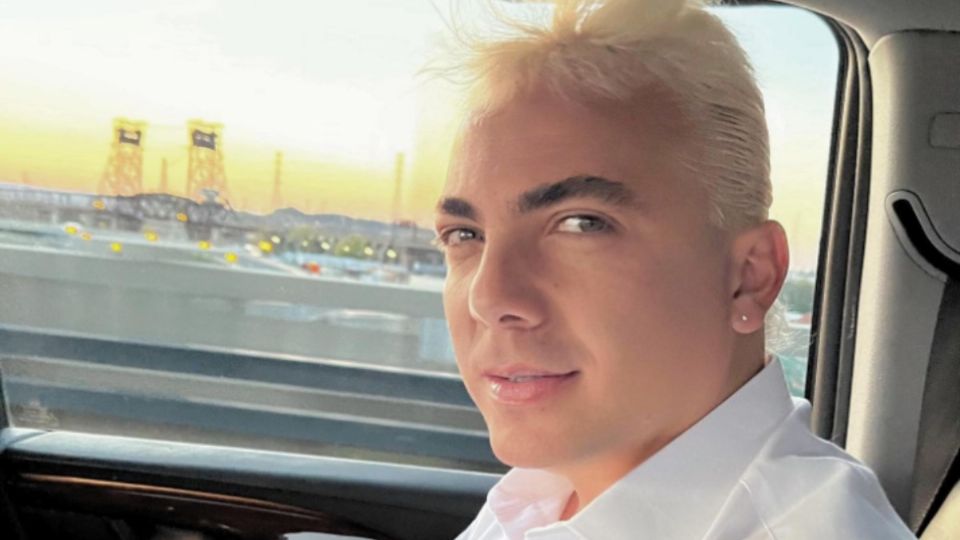 Cristian Castro compartió una foto de su juventud en redes sociales