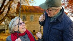 Abuelo se entera que su nieto es gay y su reacción rompe la red: "queremos que seas feliz, que seas libre"