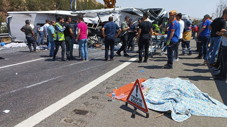 La cifra se elevó a 16 personas muertas.