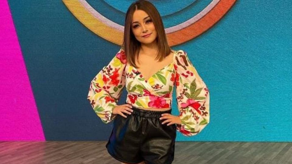 La influencer dio con el look ideal para lucir en tendencia.