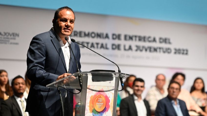 Cuauhtémoc Blanco entrega el Premio Estatal de la Juventud 2022