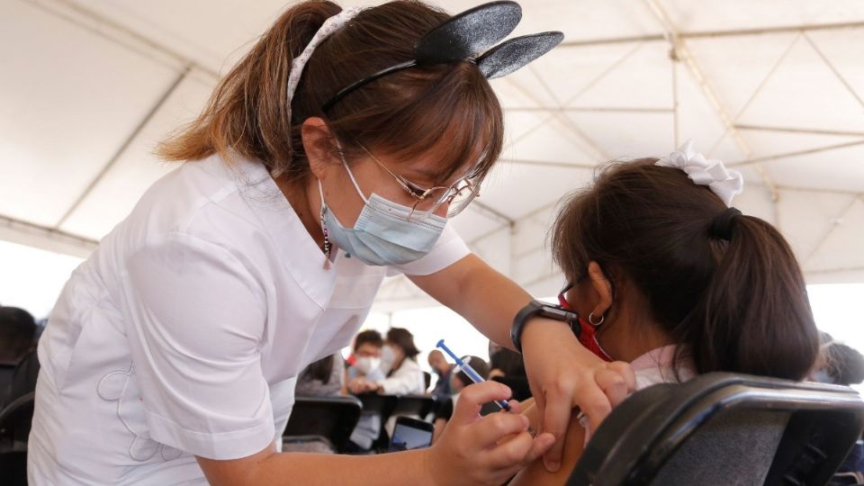 Esta semana continuó la campaña para vacunar a menores de edad