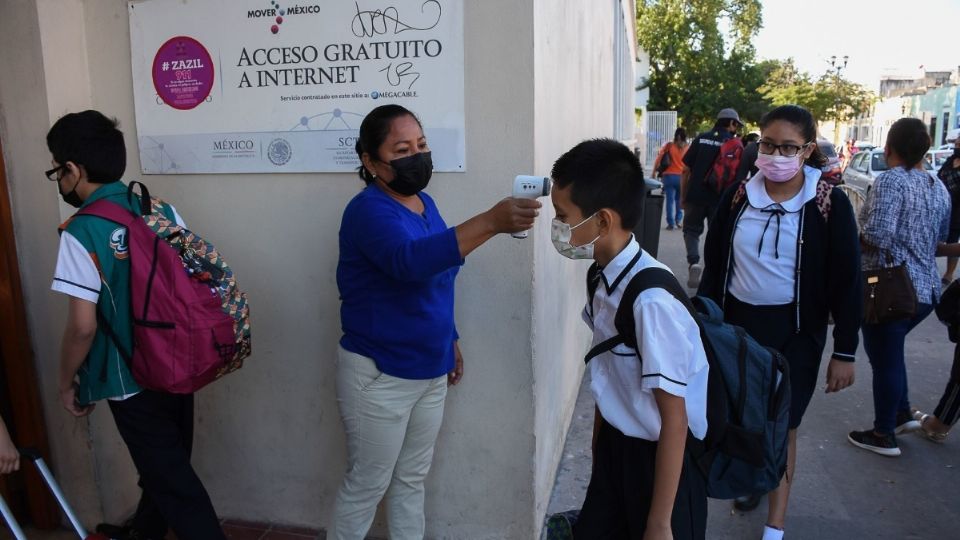 El lunes 29 de agosto comenzarán las actividades escolares de manera presencial en el país. FOTO: Cuartoscuro