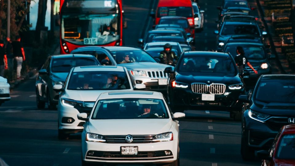 Los autos con engomado amarillo, holograma 1 y 2 y terminación de placas 5 y 6, no circularán hoy.