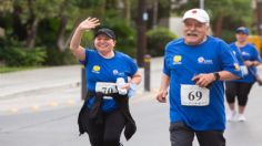 UANL realiza caminata por la salud de los adultos mayores