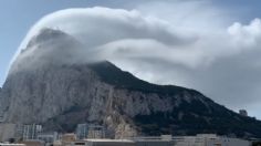 VIDEO | Captan impresionante nube de levante en el Peñón de Gibraltar