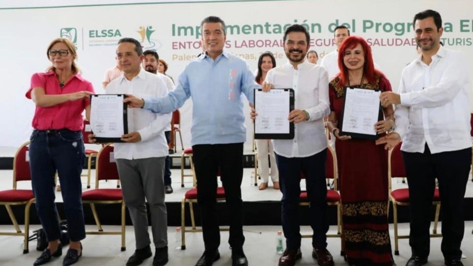 La Secretaría de Economía, la Concanaco-Servytur, Fonatur y los gobiernos de Campeche y Quintana Roo firmaron el Acuerdo de la Implementación del programa Entornos Laborales Seguros y Saludables (ELSSA); suscribieron como testigos de honor el IMSS y el gobierno de Chiapas