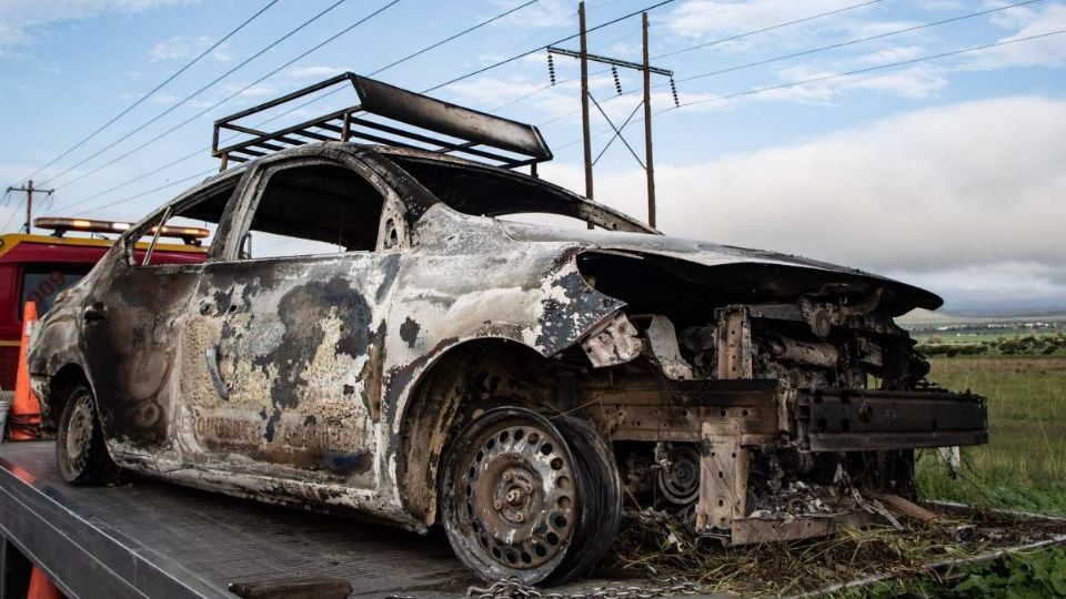 Además de incendio de vehículos, colocaron ponchallantas