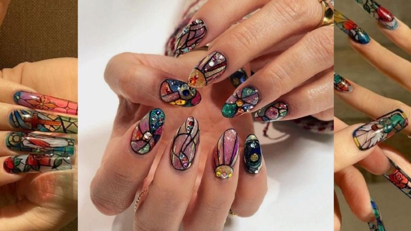 Uñas con efecto vitral, ideales para tu próxima manicura