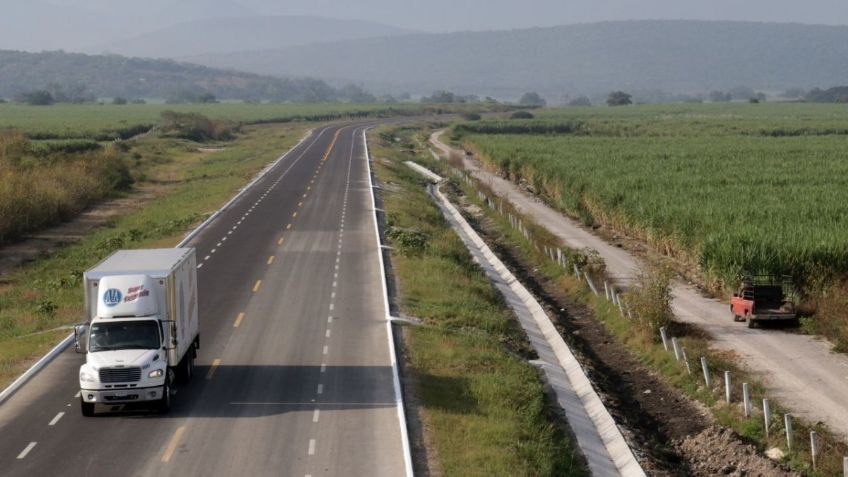 Aparatoso accidente cobra la vida de una persona en la Autopista México-Querétaro