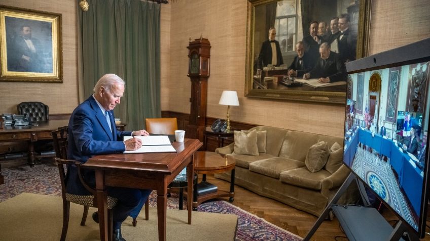 Biden firma nuevo decreto para facilitar que las mujeres puedan viajar a otro estado a abortar