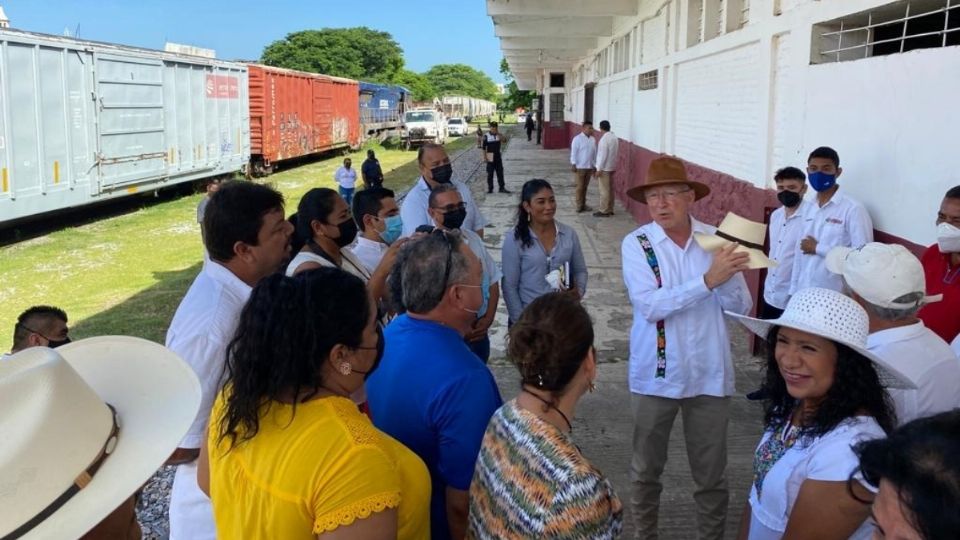 “El gobierno del presidente Biden continuará trabajando con nuestros socios, así como con el sector privado en el sureste de México', destacó.